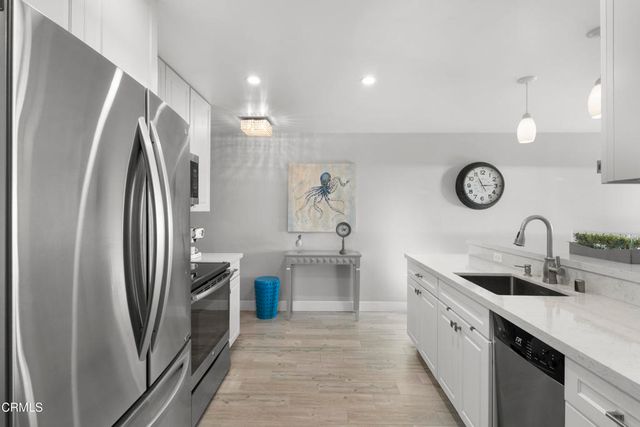 275 E Surfside Drive, Port Hueneme, CA 93041