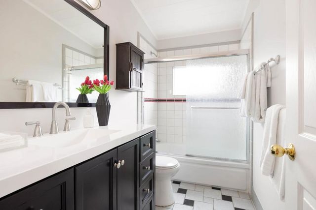 60 Lorelei Lane, Menlo Park, CA 94025