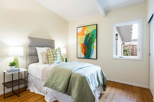 60 Lorelei Lane, Menlo Park, CA 94025