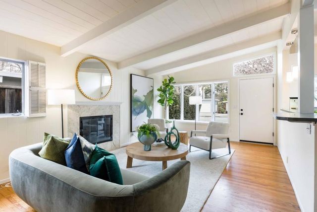 60 Lorelei Lane, Menlo Park, CA 94025