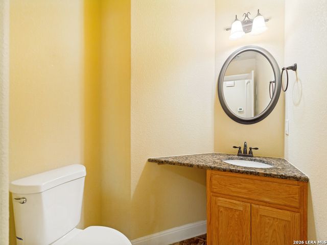 1117 Running Buck Ln, Fredericksburg, TX 78624