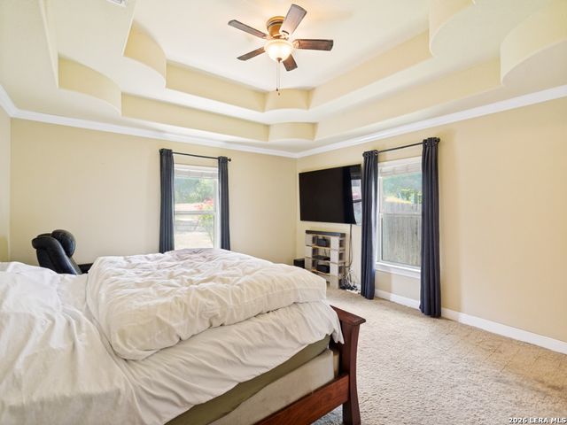 1117 Running Buck Ln, Fredericksburg, TX 78624