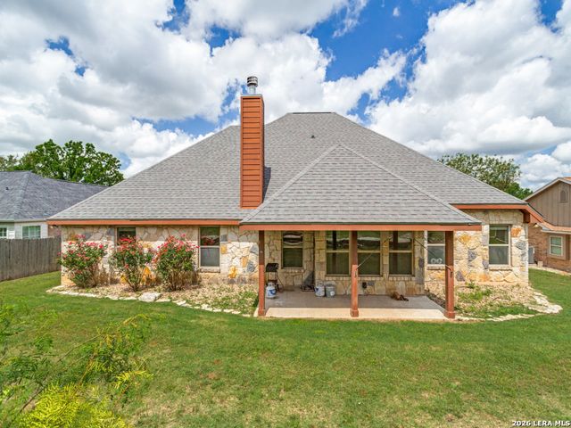 1117 Running Buck Ln, Fredericksburg, TX 78624
