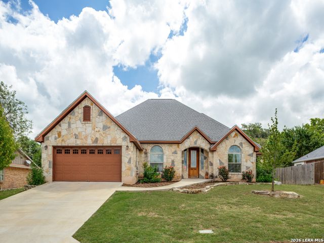 1117 Running Buck Ln, Fredericksburg, TX 78624