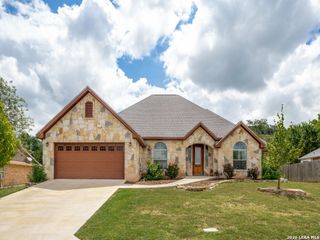 1117 Running Buck Ln, Fredericksburg, TX 78624