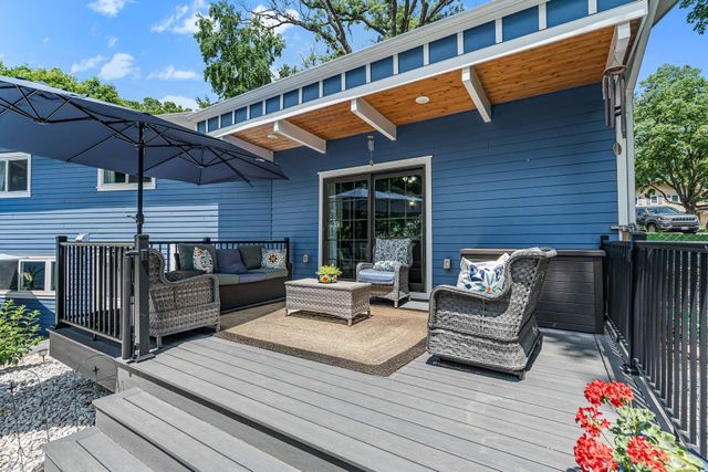 10727 Braewood Circle, Bloomington, MN 55437