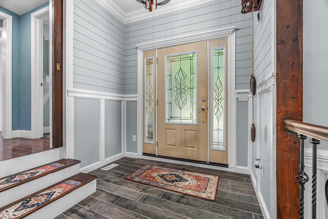 10727 Braewood Circle, Bloomington, MN 55437