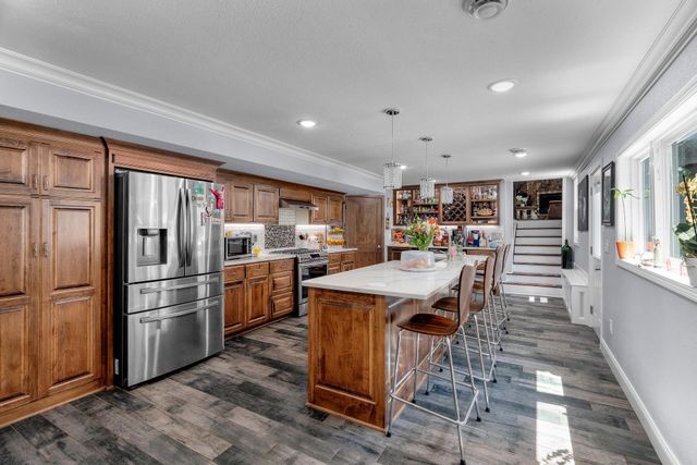 10727 Braewood Circle, Bloomington, MN 55437