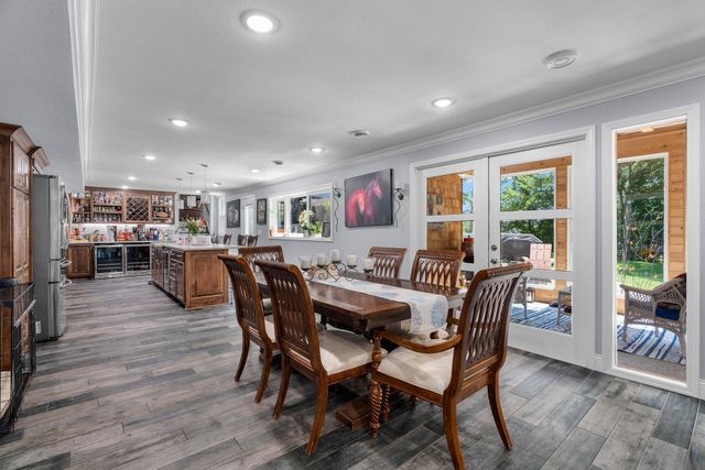 10727 Braewood Circle, Bloomington, MN 55437