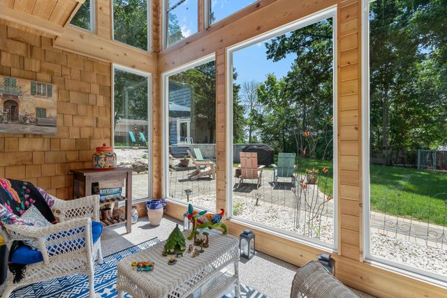 10727 Braewood Circle, Bloomington, MN 55437