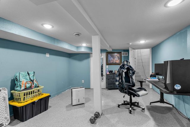 10727 Braewood Circle, Bloomington, MN 55437