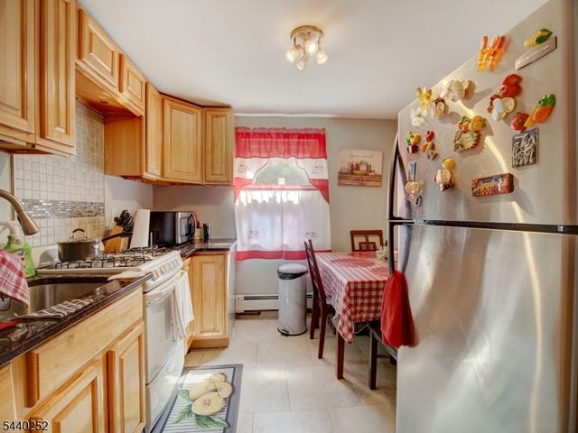 20 A Carolyn Terrace 20A, Roselle Boro, NJ 07203