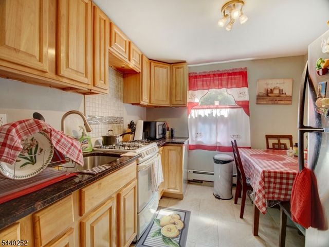 20 A Carolyn Terrace 20A, Roselle Boro, NJ 07203