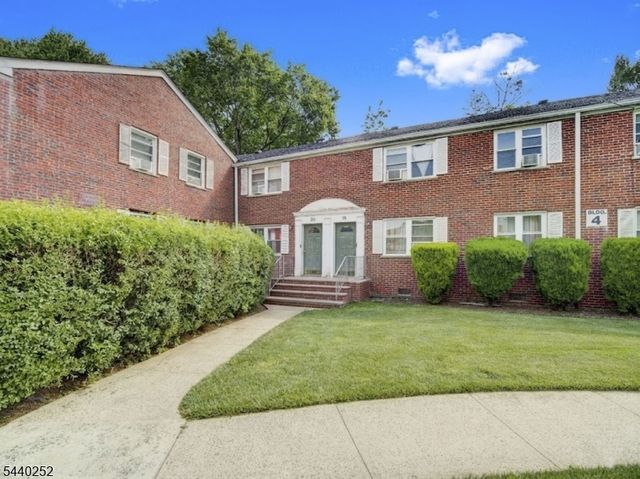 20 A Carolyn Terrace 20A, Roselle Boro, NJ 07203