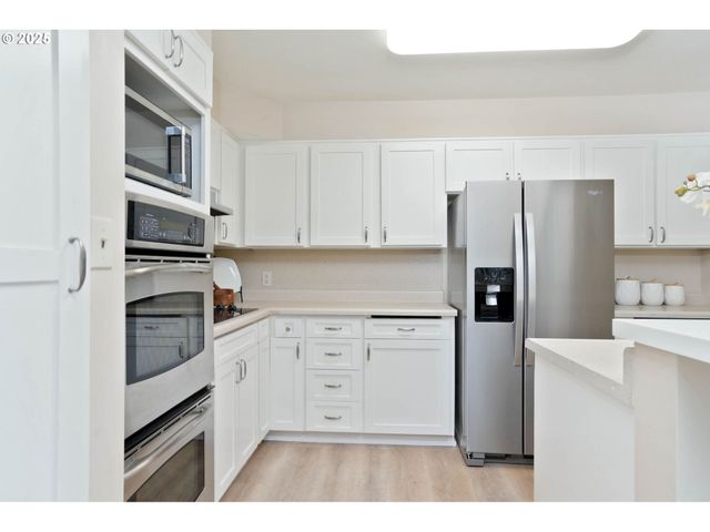 2630 MOUNTAIN VIEW Dr S, Salem, OR 97302