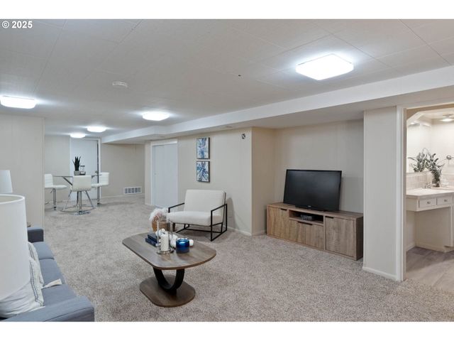 2630 MOUNTAIN VIEW Dr S, Salem, OR 97302