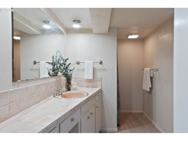 2630 MOUNTAIN VIEW Dr S, Salem, OR 97302