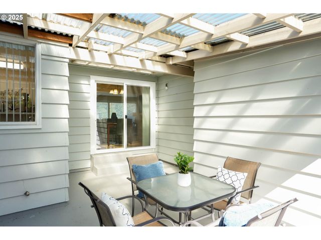 2630 MOUNTAIN VIEW Dr S, Salem, OR 97302