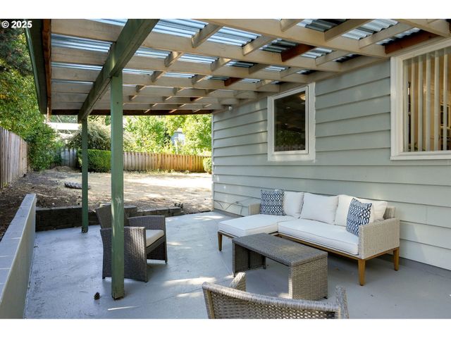 2630 MOUNTAIN VIEW Dr S, Salem, OR 97302