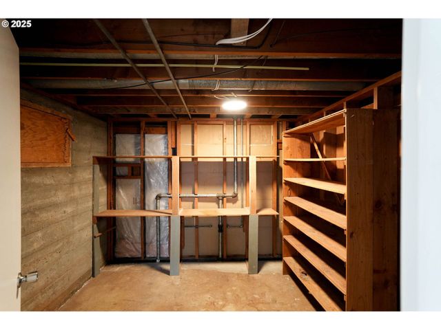 2630 MOUNTAIN VIEW Dr S, Salem, OR 97302