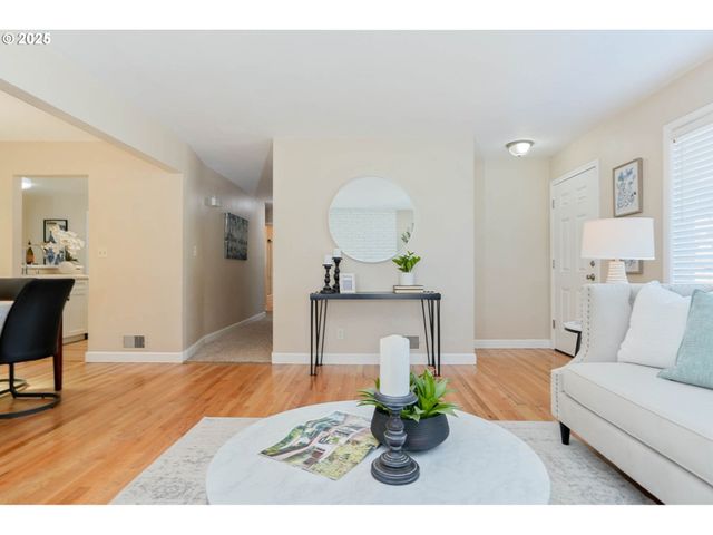 2630 MOUNTAIN VIEW Dr S, Salem, OR 97302