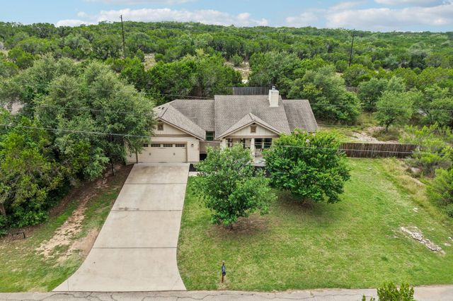 1058 Daviot DR, Spicewood, TX 78669