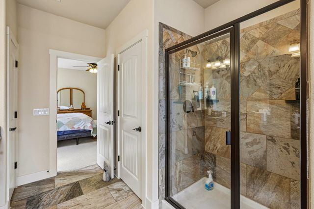 1058 Daviot DR, Spicewood, TX 78669