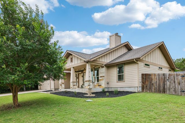 1058 Daviot DR, Spicewood, TX 78669