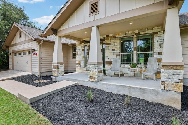 1058 Daviot DR, Spicewood, TX 78669