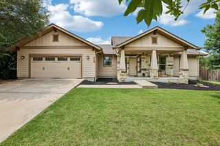 1058 Daviot DR, Spicewood, TX 78669
