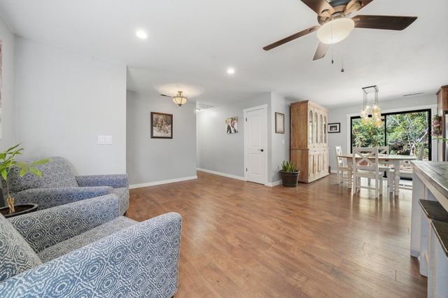 10376 Tabeaud Rd, Pine Grove, CA 95665