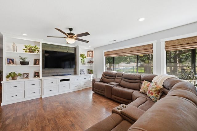 10376 Tabeaud Rd, Pine Grove, CA 95665