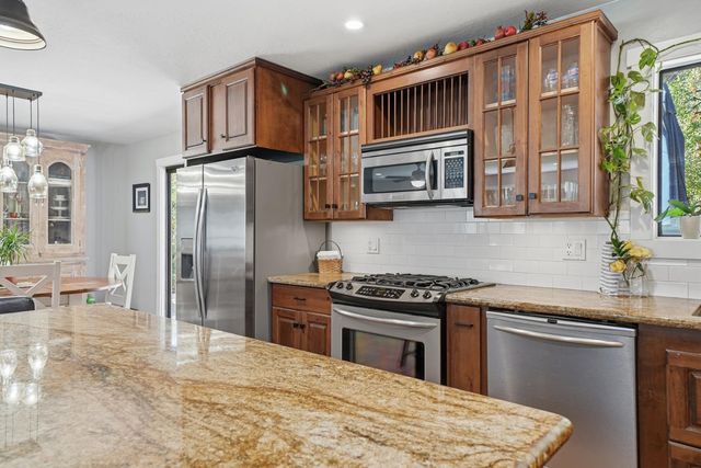 10376 Tabeaud Rd, Pine Grove, CA 95665