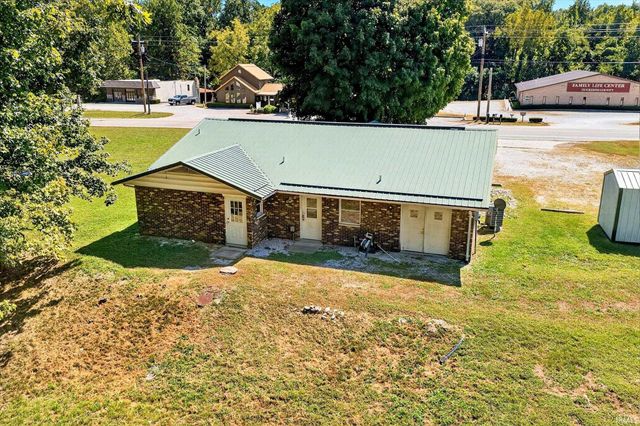 2082 W State Rd 54, Bloomfield, IN 47424