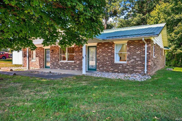 2082 W State Rd 54, Bloomfield, IN 47424