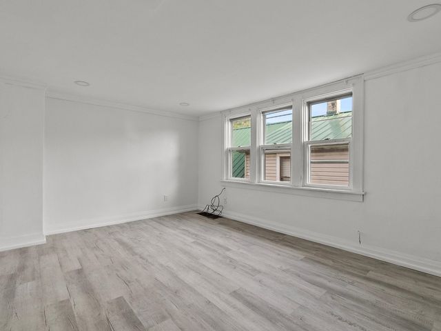 13346 S Carondolet Avenue, Chicago, IL 60633