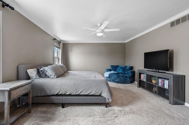 821 MCCASTLEN STREET, Green Bay, WI 54301