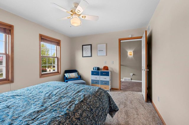 821 MCCASTLEN STREET, Green Bay, WI 54301