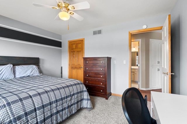 821 MCCASTLEN STREET, Green Bay, WI 54301