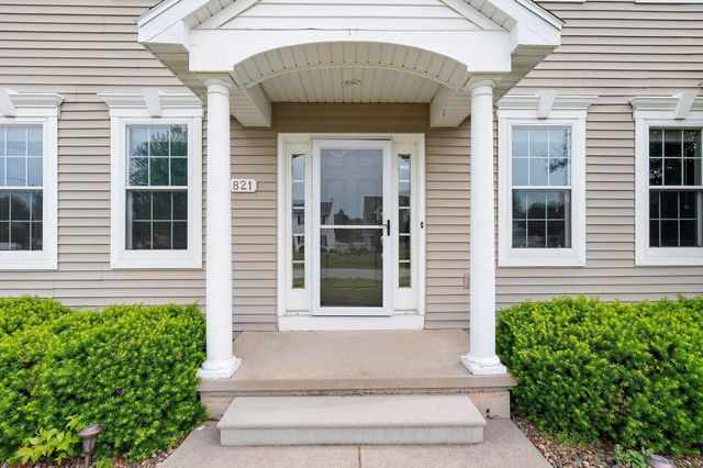 821 MCCASTLEN STREET, Green Bay, WI 54301