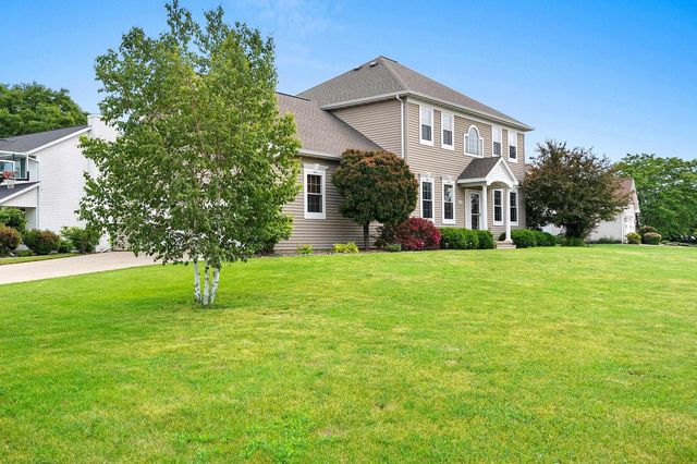 821 MCCASTLEN STREET, Green Bay, WI 54301