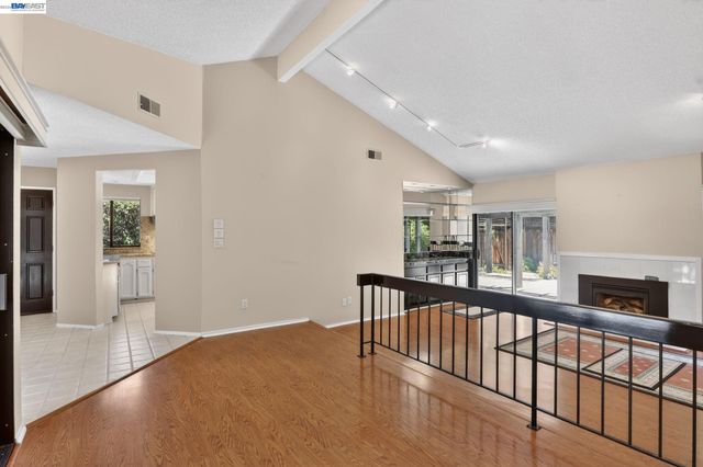 2266 Shoshone Cir, Danville, CA 94526