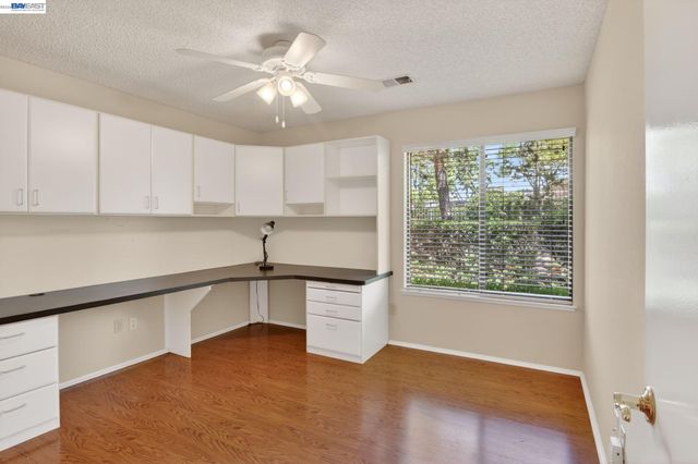 2266 Shoshone Cir, Danville, CA 94526