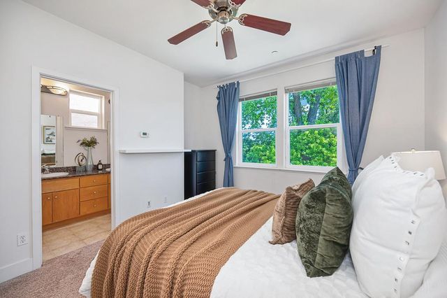 283 Mcdowell Ln, West Sacramento, CA 95605