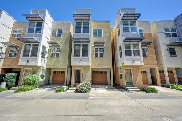 283 Mcdowell Ln, West Sacramento, CA 95605