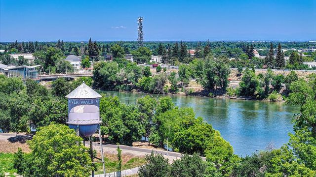 283 Mcdowell Ln, West Sacramento, CA 95605