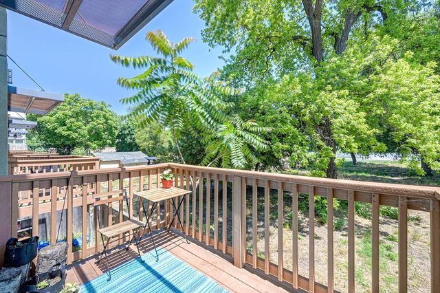 283 Mcdowell Ln, West Sacramento, CA 95605