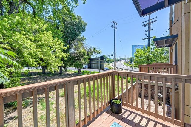 283 Mcdowell Ln, West Sacramento, CA 95605