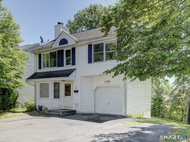 24 Nutmeg Court 24, West Hartford, CT 06110