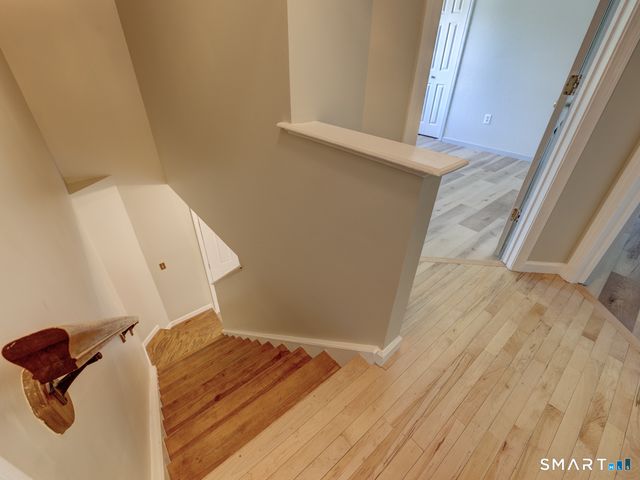 24 Nutmeg Court 24, West Hartford, CT 06110